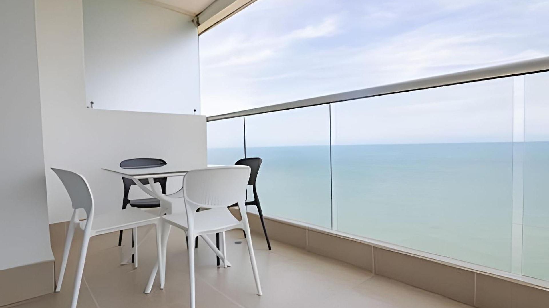 Lujoso Apto Vista Al Mar Piso 34 - Palmetto Apartment *